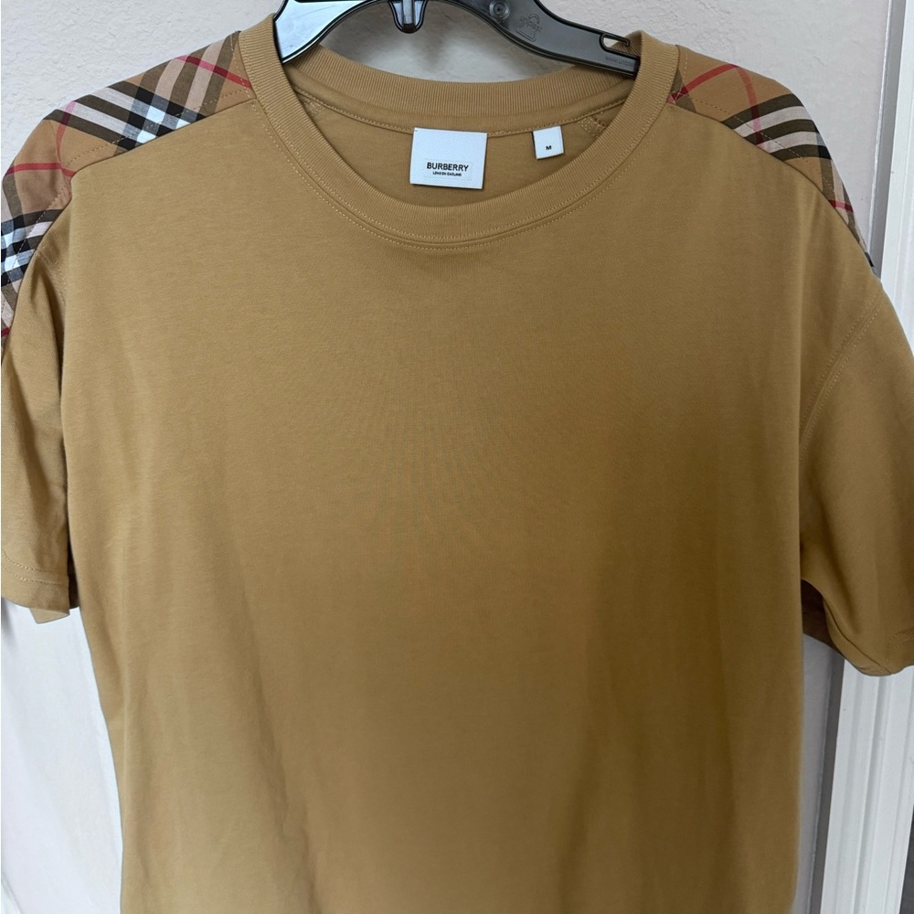Burberry T-shirt